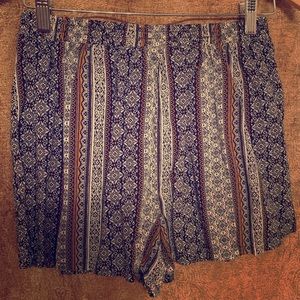 Forever 21•M•Shorts